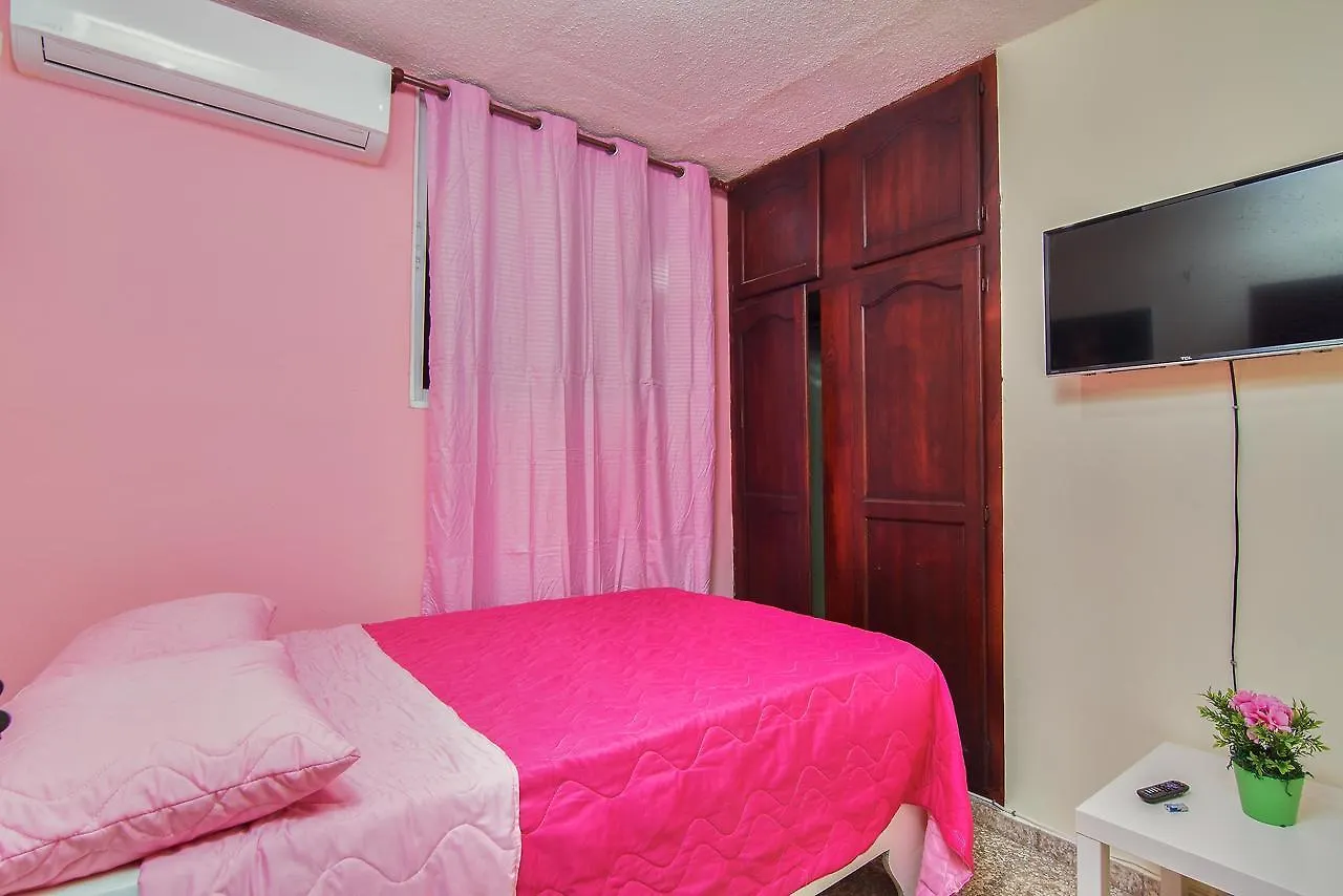 סנטו דומינגו Queen Of Hearts Apartahotel 0*, סנטו דומינגו הרפובליקה הדומיניקנית